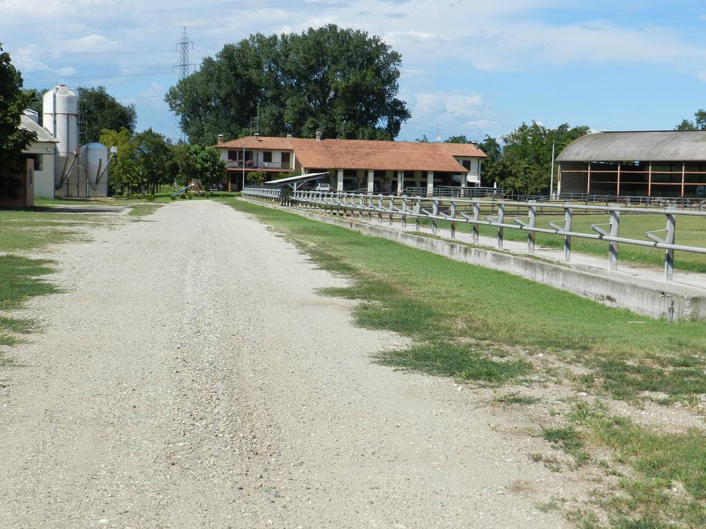 Agriturismo Zio Michele Isola della Scala Bagian luar foto